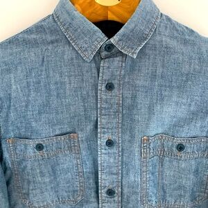 Filson CPO Shirt, chambray, Men’s size S. Like new!